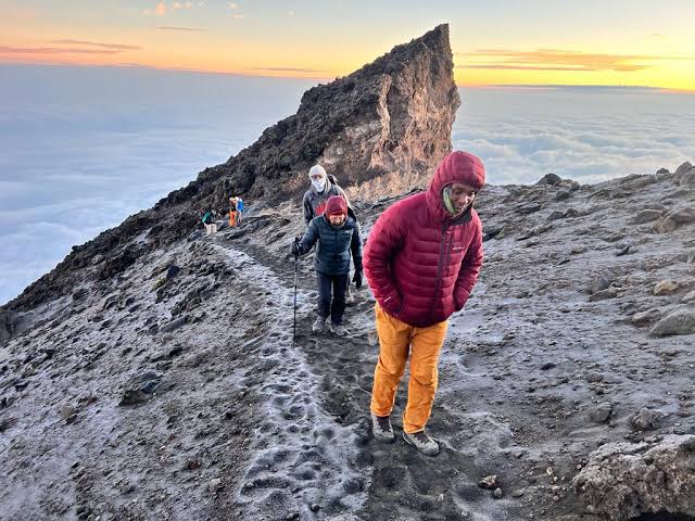 Climb Mount Meru Premium Summit Trek 4 Days gallery 2
