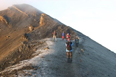 Climb Mount Meru Premium Summit Trek 4 Days gallery 3